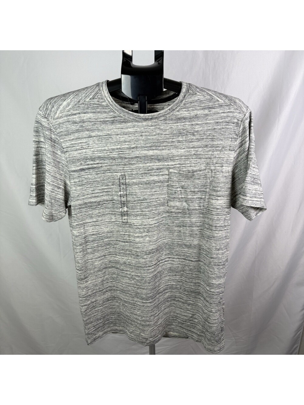 VRST Mens T-Shirt Short Sleeve Pockets Size Small  ( Item 475)
